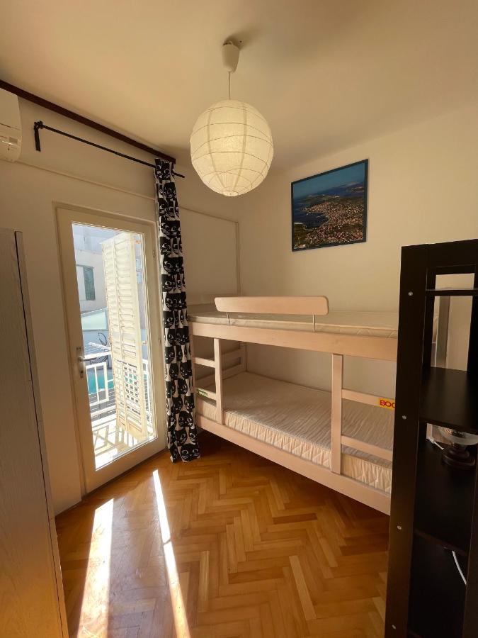 Central Single House With Parking-Top Location! โนวาลยา ภายนอก รูปภาพ